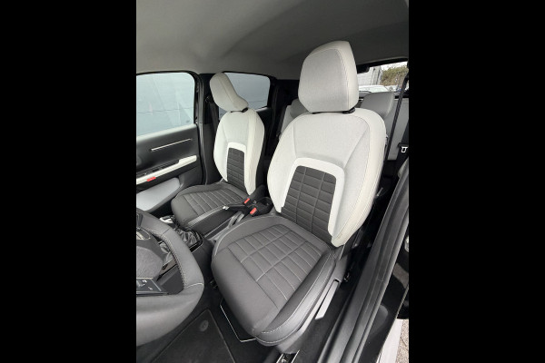 Citroën C3 100pk Max (Camera - Automatische Airco - Navigatie - Apple Carplay - 17" - LED - Parkeersensoren)