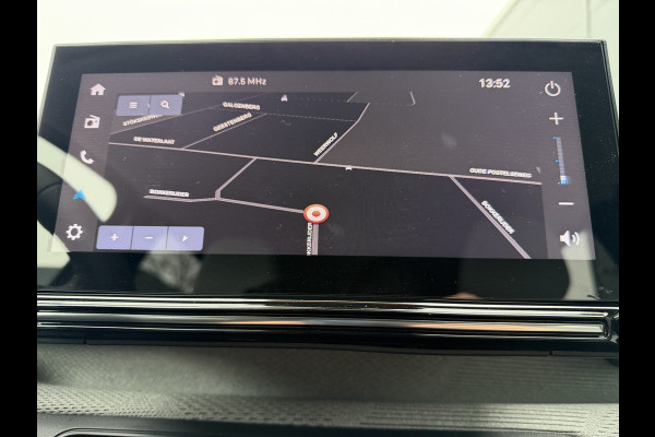 Citroën C3 100pk Max (Camera - Automatische Airco - Navigatie - Apple Carplay - 17" - LED - Parkeersensoren)
