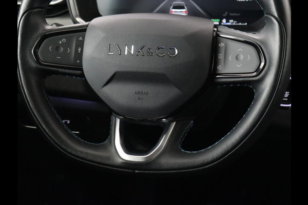 Lynk & Co 01 1.5 Plug In | Panoramadak | Infinity by Harman | Camera | Adaptive cruise | Stoelverwarming | Carplay | Memory | Full LED | PHEV