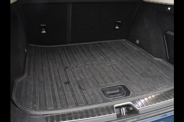 Lynk & Co 01 1.5 Plug In | Panoramadak | Infinity by Harman | Camera | Adaptive cruise | Stoelverwarming | Carplay | Memory | Full LED | PHEV