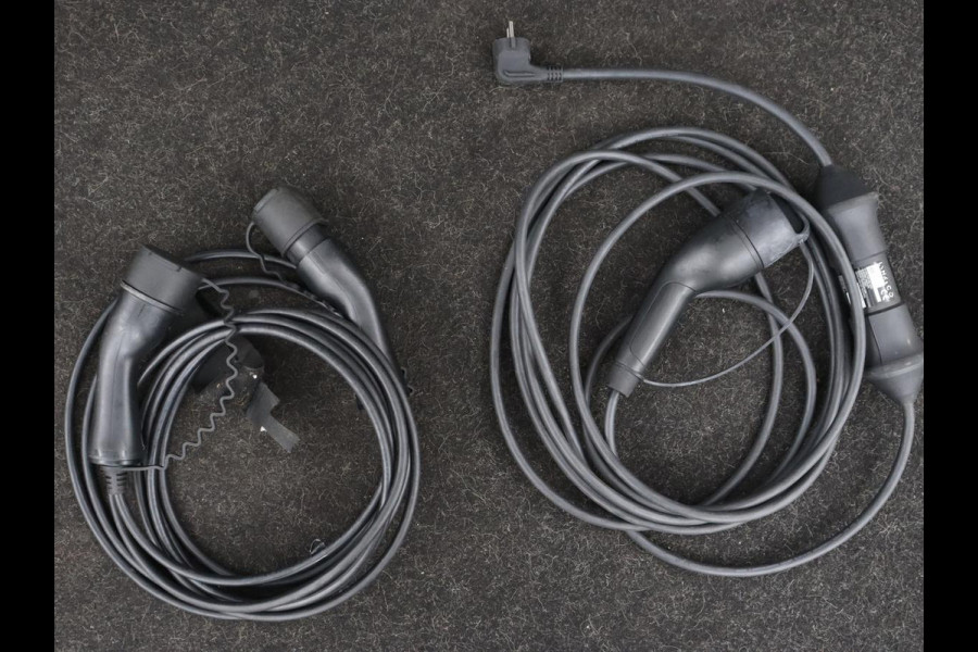 Lynk & Co 01 1.5 Plug In | Panoramadak | Infinity by Harman | Camera | Adaptive cruise | Stoelverwarming | Carplay | Memory | Full LED | PHEV