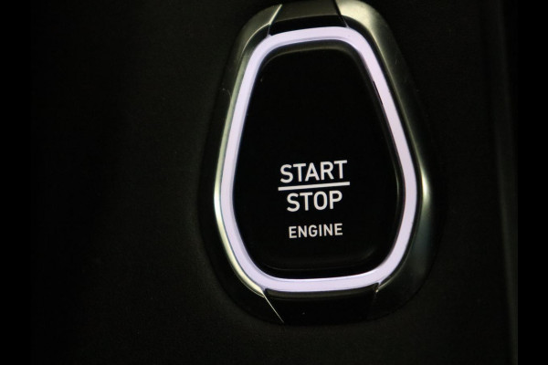 Lynk & Co 01 1.5 Plug In | Panoramadak | Infinity by Harman | Camera | Adaptive cruise | Stoelverwarming | Carplay | Memory | Full LED | PHEV