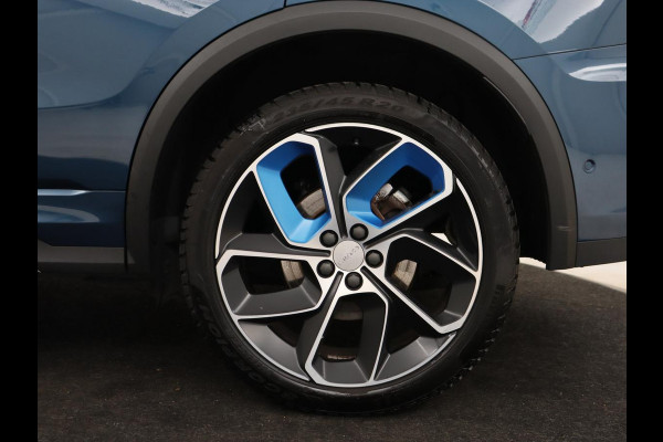 Lynk & Co 01 1.5 Plug In | Panoramadak | Infinity by Harman | Camera | Adaptive cruise | Stoelverwarming | Carplay | Memory | Full LED | PHEV