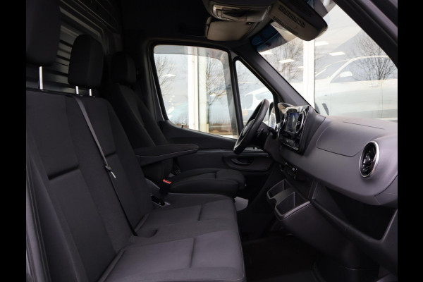 Mercedes-Benz Sprinter 319 3.0 CDI V6 AUT. L3H2 - 3500 KG TREKHAAK | MBUX BREEDBEELD | 18 INCH LMV | CAMERA