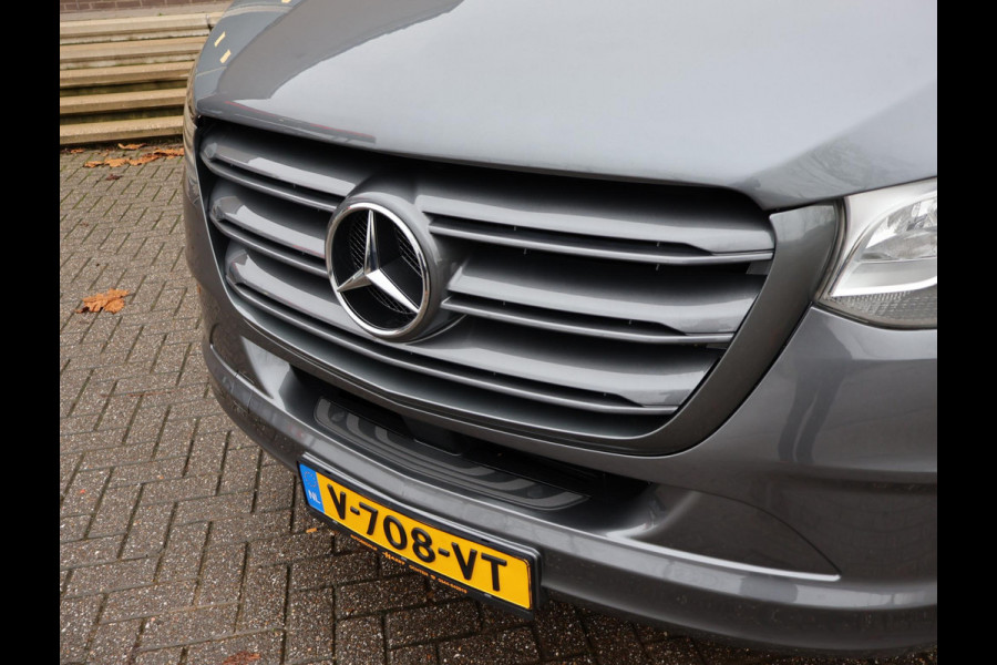 Mercedes-Benz Sprinter 319 3.0 CDI V6 AUT. L3H2 - 3500 KG TREKHAAK | MBUX BREEDBEELD | 18 INCH LMV | CAMERA