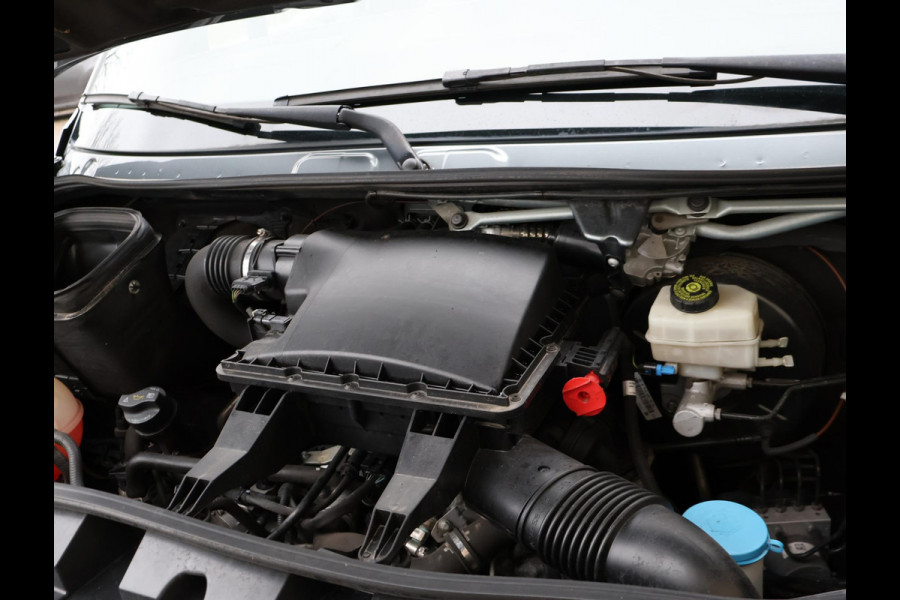 Mercedes-Benz Sprinter 319 3.0 CDI V6 AUT. L3H2 - 3500 KG TREKHAAK | MBUX BREEDBEELD | 18 INCH LMV | CAMERA