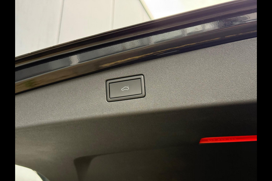 Volkswagen Tiguan 1.5 eTSI R-Line | Pano|Keyless | 360 Camera |