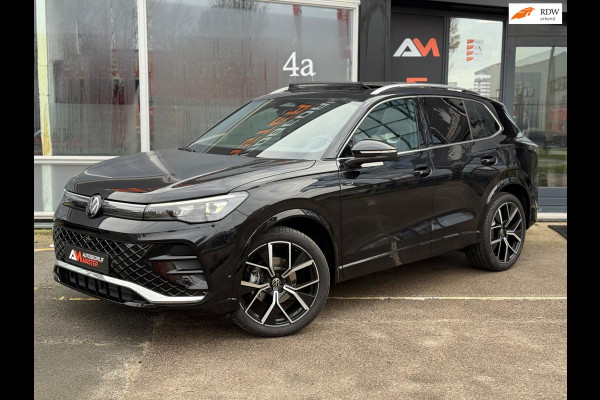 Volkswagen Tiguan 1.5 eTSI R-Line | Pano|Keyless | 360 Camera |
