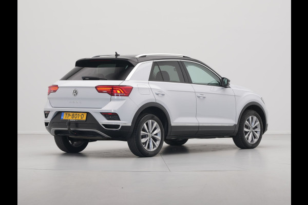 Volkswagen T-Roc 1.0 TSI 115pk Style Navigatie Trekhaak Acc Virtual cockpit Pdc 17