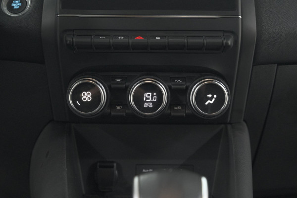 Renault Captur 1.6 E-Tech Plug-in Hybrid 160 Intens | Parkeersensoren | Apple Carplay | Navigatie | Climate Control