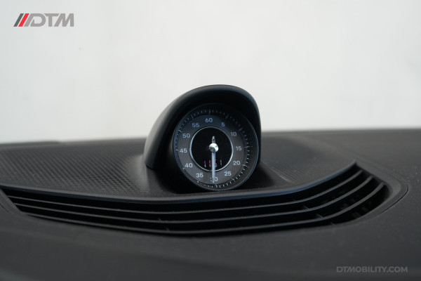 Porsche Taycan Cross Turismo 4 93 kWh Sport Chrono | Panoramadak | Titanium Velgen