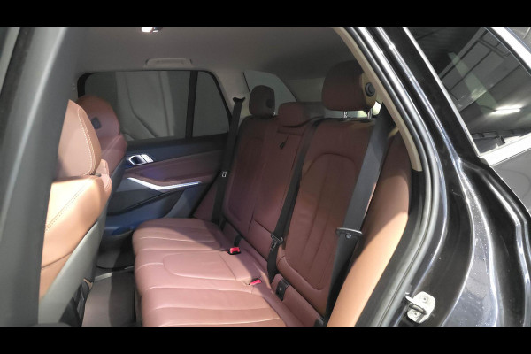 BMW X5 xDrive45e High Executive | Trekhaak | Carplay | Stoelverwarming
