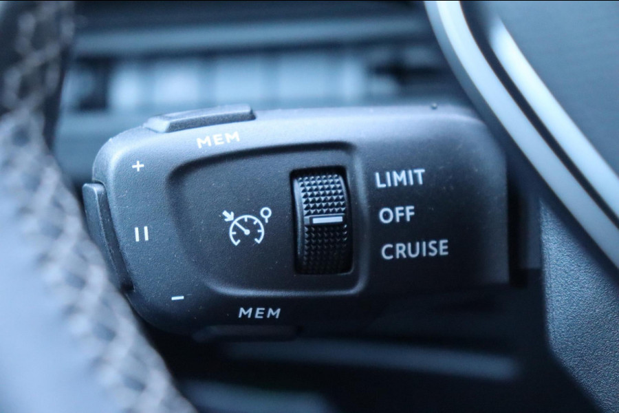 Peugeot 5008 1.2 PT Allure Pack Bus. 7persoons org.NL camera trekhaak-afn.