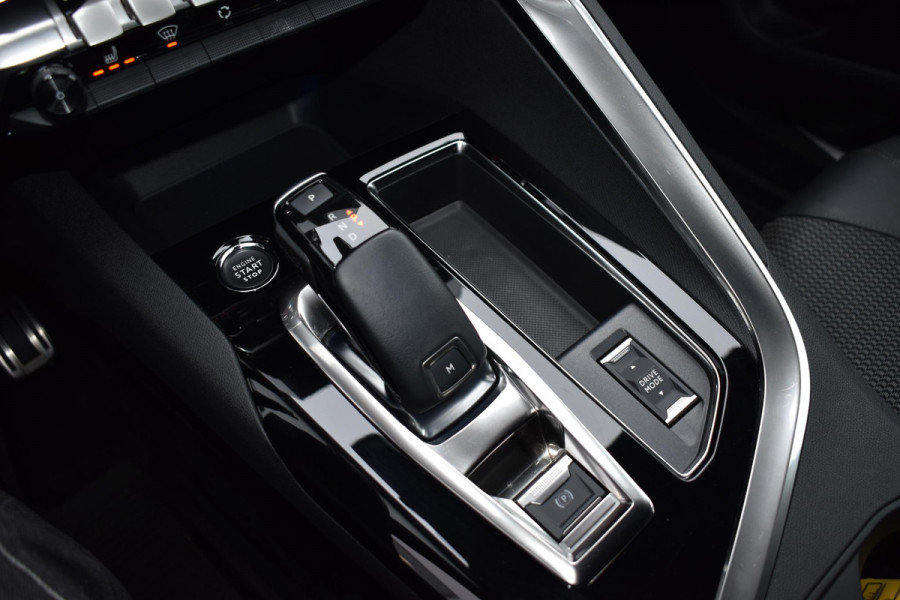 Peugeot 5008 1.6 PureTech 180PK Aut. GT | 7 Zits | Navi | Camera | LED | Incl. garantie