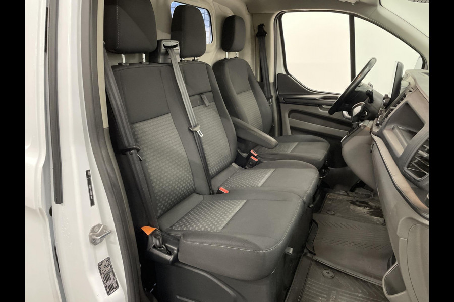 Ford Transit Custom 300 2.0 TDCI L2H1 Trend Airco Cruise Control Navigatie PDC V & A Stoelverwaming Trekhaak
