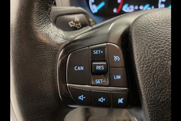 Ford Transit Custom 300 2.0 TDCI L2H1 Trend Airco Cruise Control Navigatie PDC V & A Stoelverwaming Trekhaak