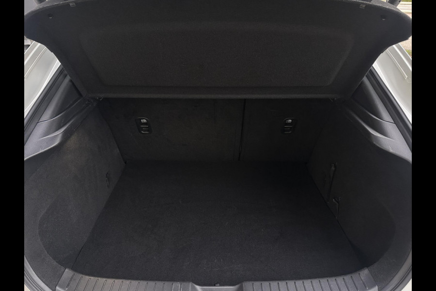 Mazda CX-30 2.0 e-SkyActiv-X M Hybrid Luxury AUTOMAAT | SCHUIFKANTELDAK | 360 CAMERA | AFNEEMBARE TREKHAAK | AERO PACK |