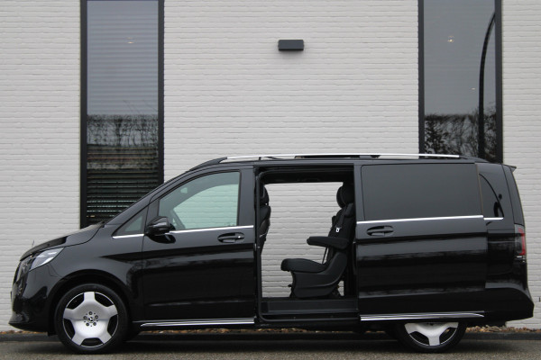 Mercedes-Benz V-Klasse 300d / AMG / Exclusive / 4-Matic / 7-Pers / Luchtvering / Pano / INCL BTW-BPM / 360 Cam / Burmester / Vol Opties / NIEUW!!