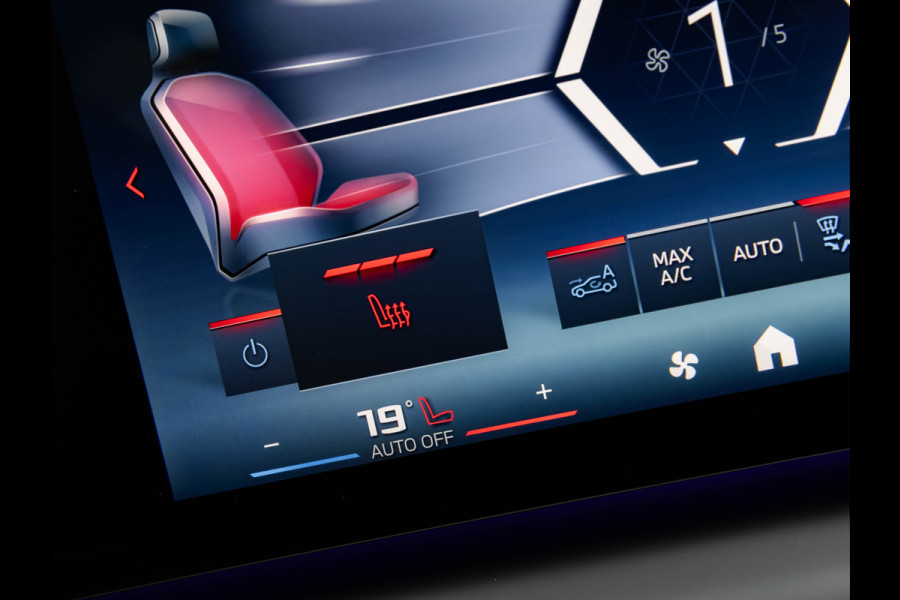 BMW 1-serie M135 xDrive - Pano - Driving Ass - Harman Kardon - Camera