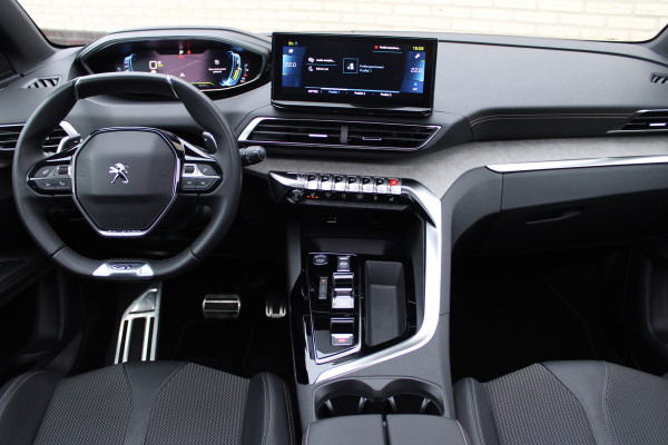 Peugeot 3008 1.6 HYbrid 225 GT | Panoramadak | Navigatie | Adaptieve cruise | BLIS