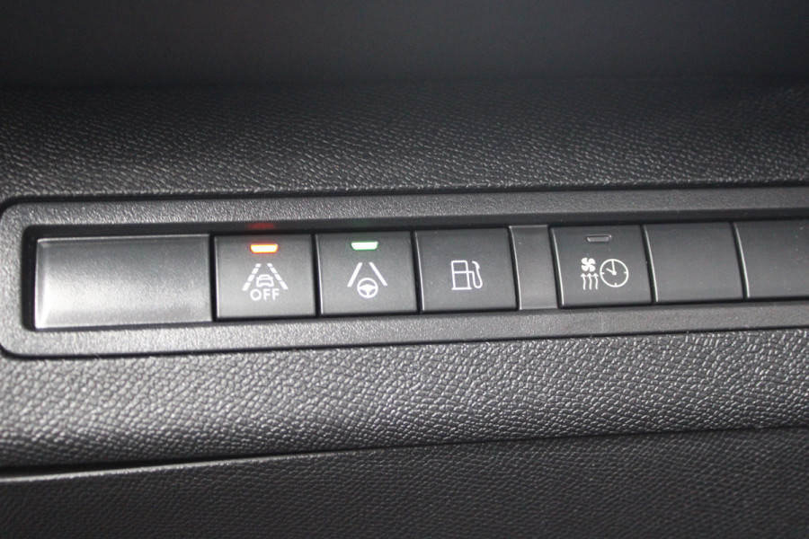 Peugeot 3008 1.6 HYbrid 225 GT | Panoramadak | Navigatie | Adaptieve cruise | BLIS