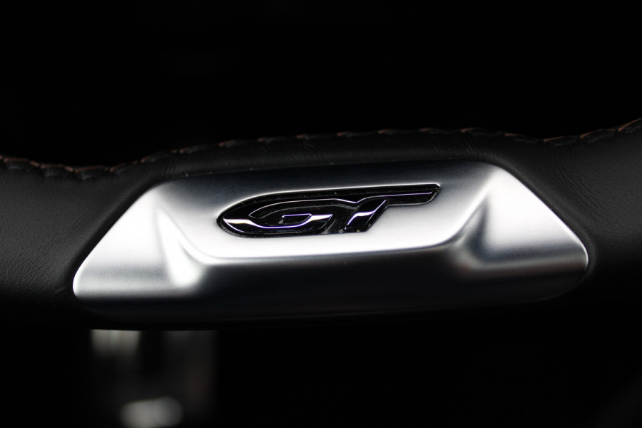 Peugeot 3008 1.6 HYbrid 225 GT | Panoramadak | Navigatie | Adaptieve cruise | BLIS