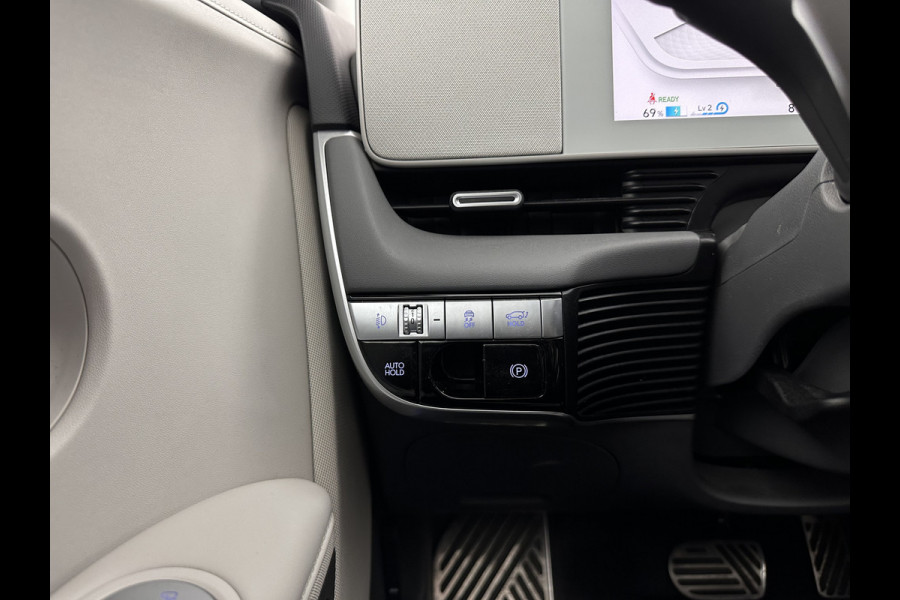 Hyundai IONIQ 5 Lounge 73kWh [ 3-Fase ] {SOH-98%} (INCL-BTW) Aut *HEAD-UP | HEATPUMP | LEATHER | PREMIUM-AUDIO | FULL-LED | ADAPTIVE-CRUISE | BLIND-SPOT | DIGI-COCKPIT | AMBIENT-LIGHT | DAB | SHIFT-PADDLES | HEAD-UP | NAVI-FULLMAP | KEYLESS