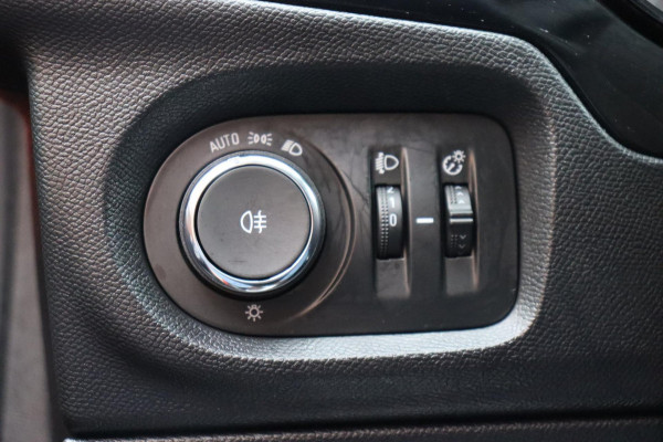 Opel Corsa 1.2 Turbo Edition org.NL afn-trekhaak pdc