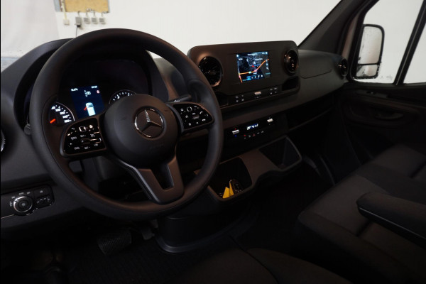 Mercedes-Benz Sprinter 211 2.2 CDI L2H2 Automaat 9-G tronic | Airco | Navigatie | Camera | Cruisecontrol | 3Zits | Electra pakket | DAB | Trekhaak