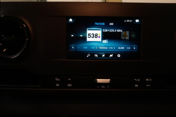 Mercedes-Benz Sprinter 211 2.2 CDI L2H2 Automaat 9-G tronic | Airco | Navigatie | Camera | Cruisecontrol | 3Zits | Electra pakket | DAB | Trekhaak