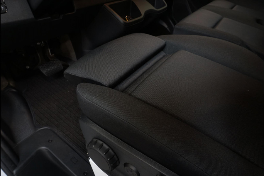 Mercedes-Benz Sprinter 211 2.2 CDI L2H2 Automaat 9-G tronic | Airco | Navigatie | Camera | Cruisecontrol | 3Zits | Electra pakket | DAB | Trekhaak