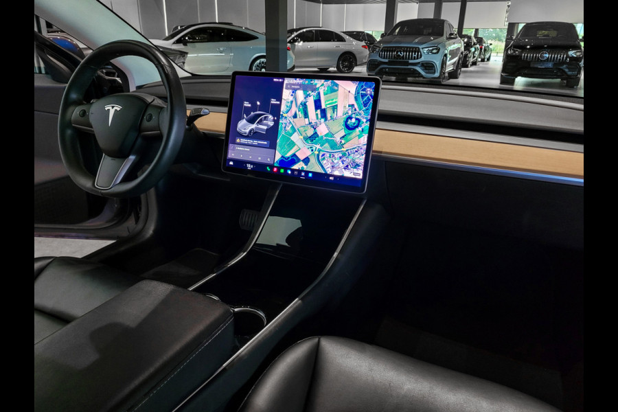 Tesla Model 3 Standard RWD Plus 60 kWh Pano|Leder|Autopilot|Camera|Verw Stln|18"lmv|NL auto|SOH 85%