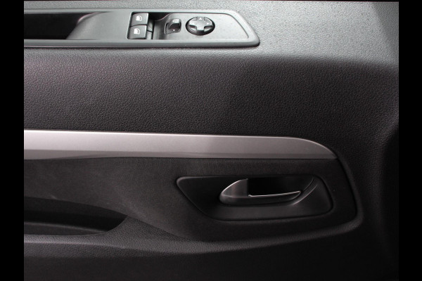 Toyota Proace Shuttle 2.0 D-4D 145pk Automaat 9 persoons Cool Long | Climate Control | Camera | Dab | Adaptive Cruise Control | Stoelverwarming | Lichtmetalen velgen