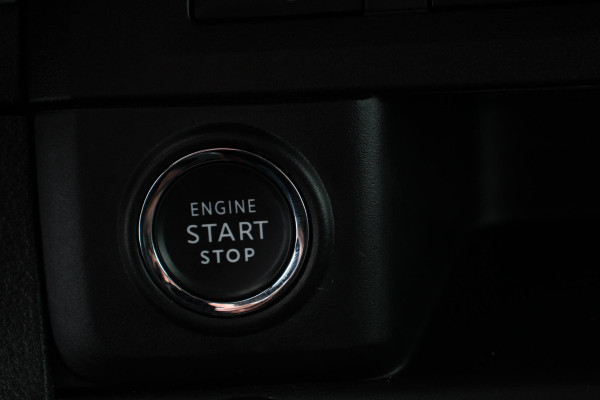 Toyota Proace Shuttle 2.0 D-4D 145pk Automaat 9 persoons Cool Long | Climate Control | Camera | Dab | Adaptive Cruise Control | Stoelverwarming | Lichtmetalen velgen