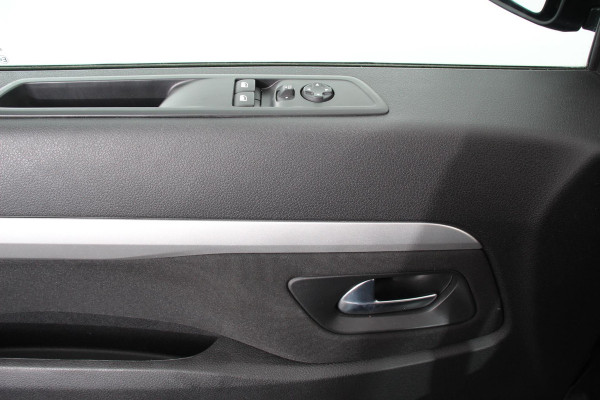 Toyota Proace Shuttle 2.0 D-4D 145pk Automaat 9 persoons Cool Long | Climate Control | Camera | Dab | Adaptive Cruise Control | Stoelverwarming | Lichtmetalen velgen