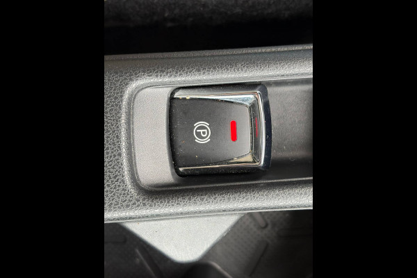 Nissan Leaf e+ Business Executive 62kWh SOH 90% Warmtepomp Trekhaak Leder Navi Ecc Bose®-Hifi Apple Carplay Android Auto Adap.Cruise 360°Camera Stoel+Stuurverwarming Led Two-Tone lak 1e Eigenaar Origineel Nederlandse Auto