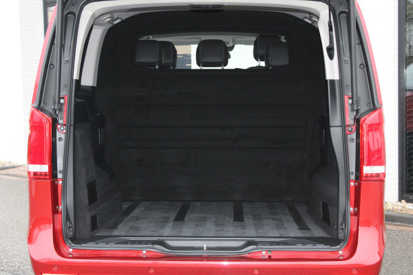 Mercedes-Benz V-Klasse 300d / Lang / DC / 2x Schuifdeur / Apple Carplay / Camera / Leer / NIEUWSTAAT