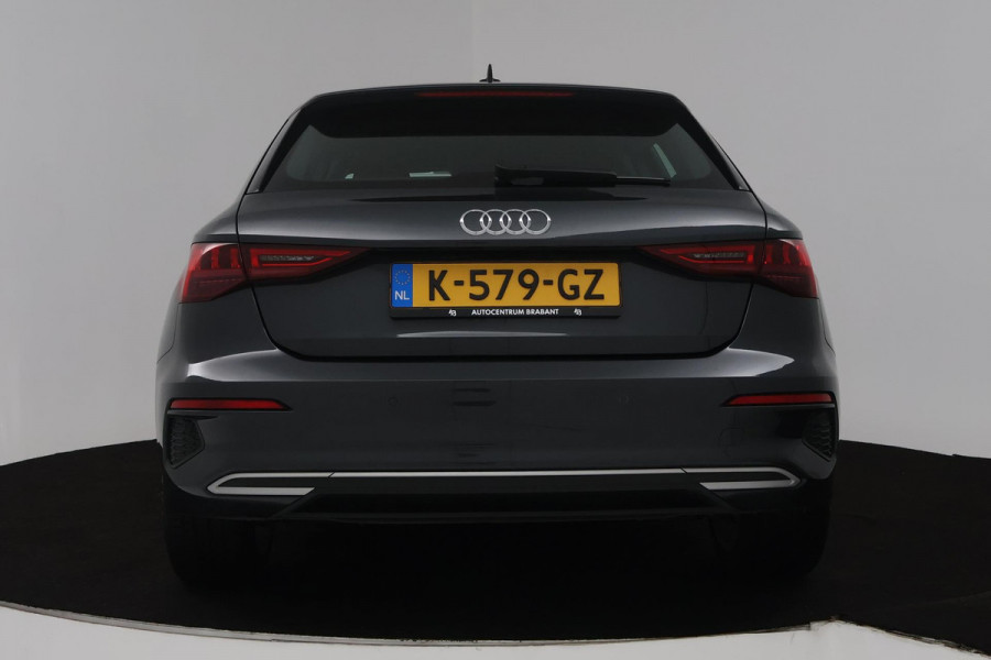 Audi A3 Sportback 30 TFSI Business edition (PARKEERSENSOREN, CRUISE CONTROL, NAVIGATIE, CARPLAY)
