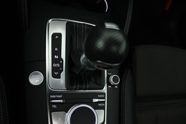 Audi A3 Limousine 40 TFSI Sport Lease Edition (PANORAMADAK, DIGITALE COCKPIT, STOELVERWARMING, AUTOMAAT, PARKEERSENSOREN)