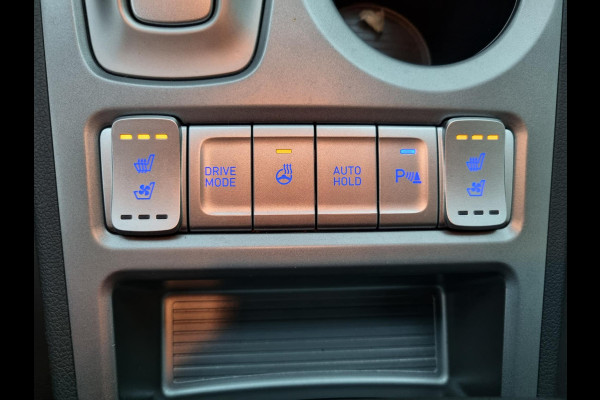 Hyundai Kona EV Premium 64 kWh | Schuifdak | | Lederen bekleding | Head-Up Display | Stoelverwarming / koeling | Krell audio | Camera
