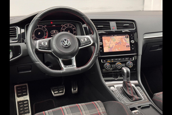 Volkswagen Golf 2.0 TSI GTI Performance Pano/Keyless/Camera/Virtual