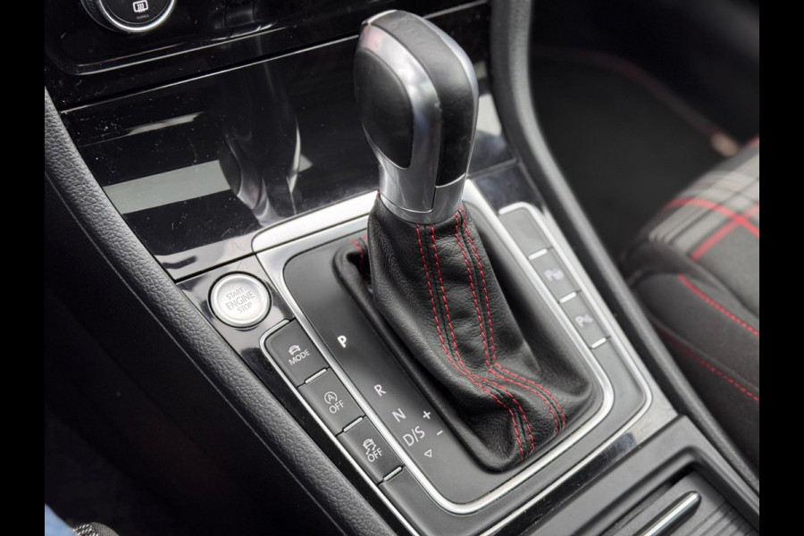 Volkswagen Golf 2.0 TSI GTI Performance Pano/Keyless/Camera/Virtual