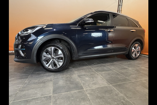 Kia e-Niro ExecutiveLine 64 kWh leer | navi | adaptive cruise | stuur- en stoelverw