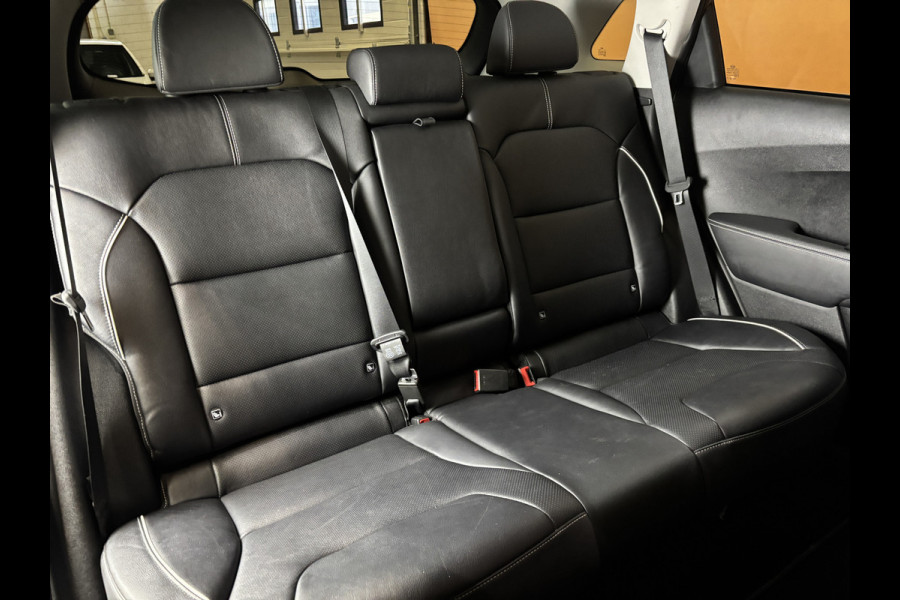Kia e-Niro ExecutiveLine 64 kWh leer | navi | adaptive cruise | stuur- en stoelverw