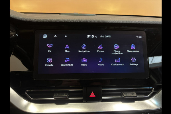 Kia e-Niro ExecutiveLine 64 kWh leer | navi | adaptive cruise | stuur- en stoelverw