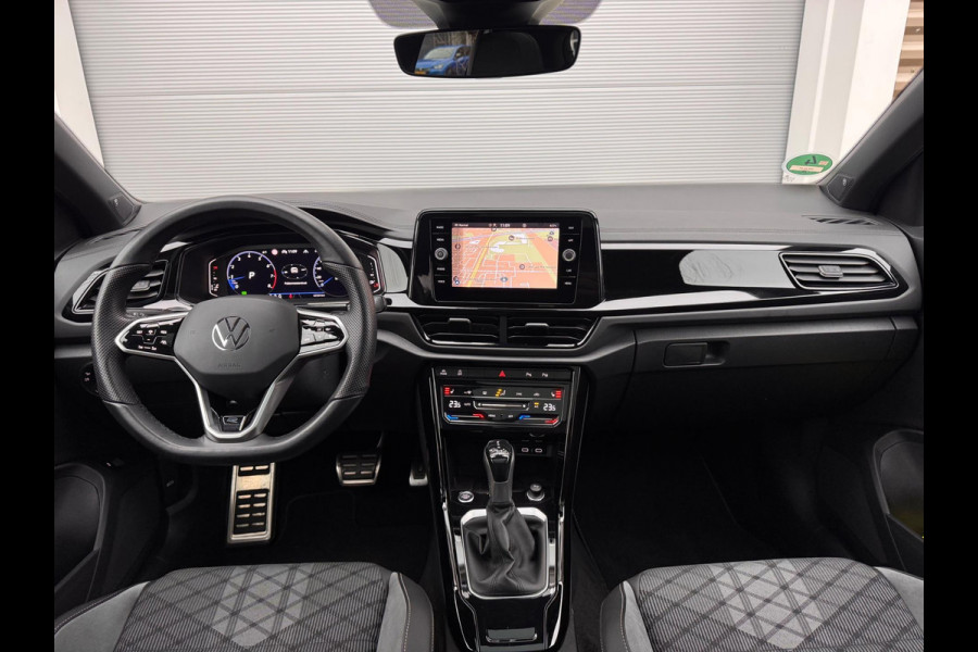 Volkswagen T-Roc 1.5 TSI 3x R-Line Pano/Keyless/Beats/IQ.Light/Camera