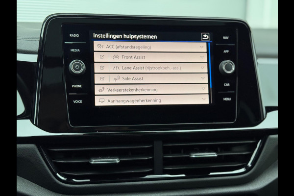 Volkswagen T-Roc 1.5 TSI 3x R-Line Pano/Keyless/Beats/IQ.Light/Camera