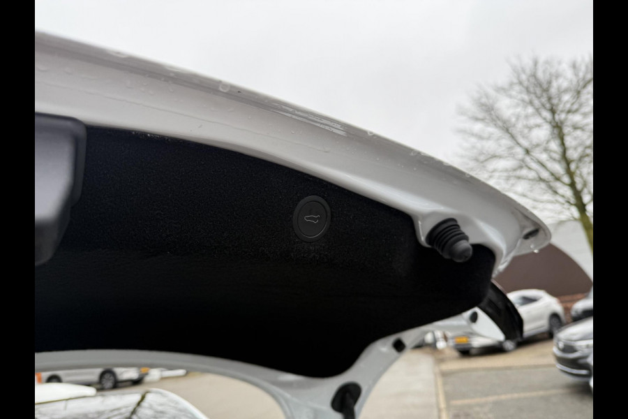 Tesla Model 3 Premium Long Range AWD 78 kWh ORGINELE AFN. TREKHAAK TESLA| AUTOPILOT| STOELVENTILATIE + VERWARMING| VOLLEDIGE TESLA GARANTIE T/M 01/2028 OF 80.000KM| DE HOOGVOLTACCU EN AANDRIJFLIJN TOT 2032 of 192.000KM |