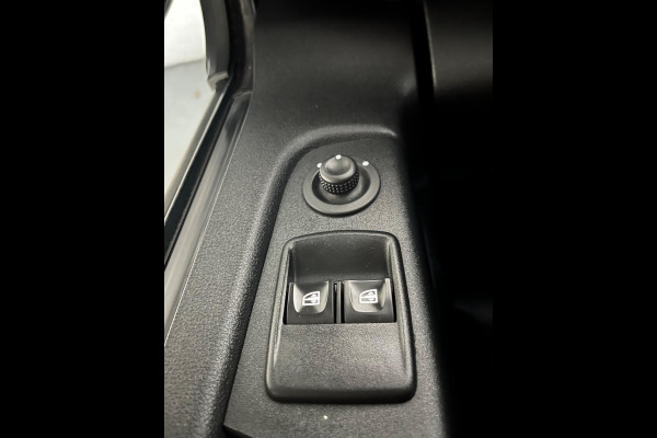 Renault Trafic Automaat 2.0 dCi 170pk euro6 T29 L1H1 Comfort 3Persoons, Imperiaal, Airco, Navigatie, Trekhaak, RIJKLAARPRIJS