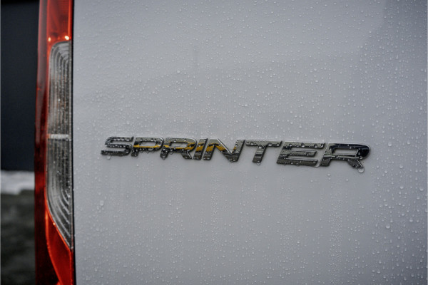 Mercedes-Benz Sprinter 317 CDI L2H2 | Mbux | Facelift | Navi | Camera | Adapt.Cruise | Automaat